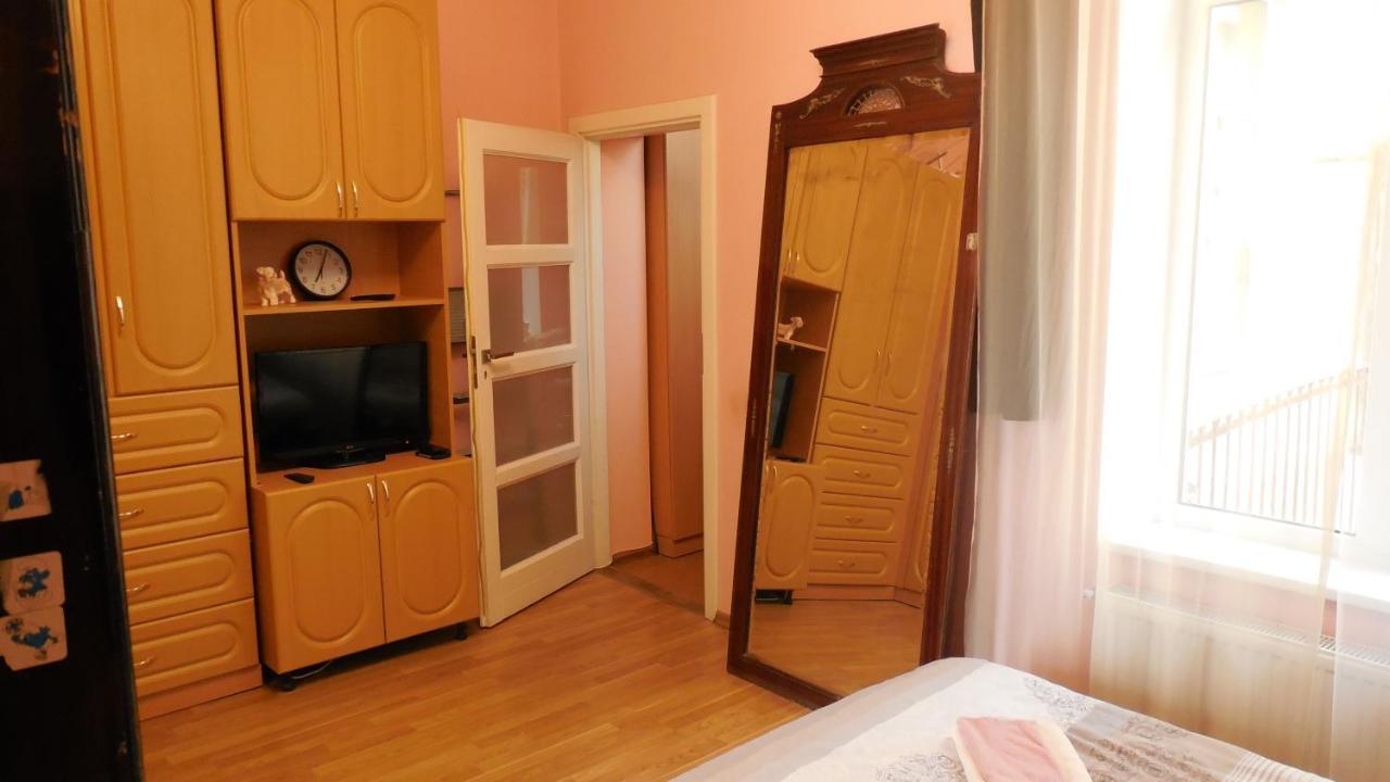 2 Room Apartment near Opera House Leópolis Exterior foto