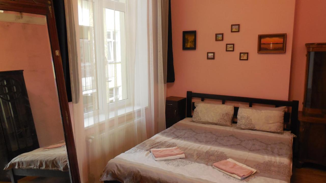 2 Room Apartment near Opera House Leópolis Exterior foto
